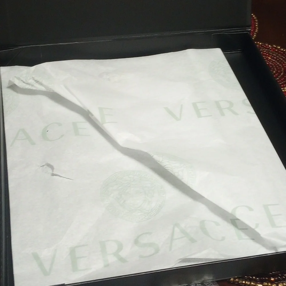 Versace Gift Box with Tissue Paper - Picture 10 of 14